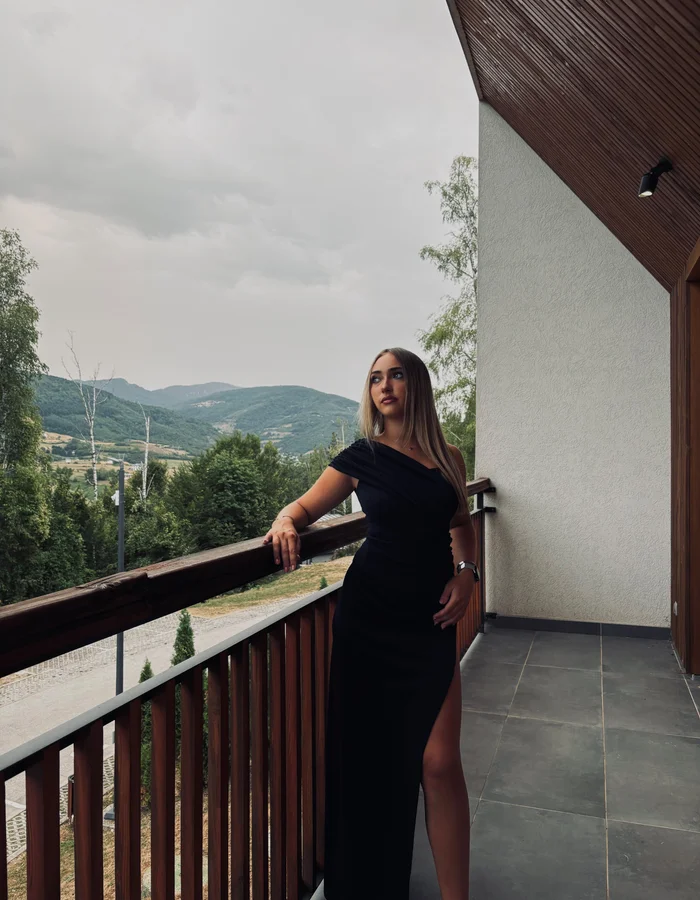 Lejla — fashion creator portfolio